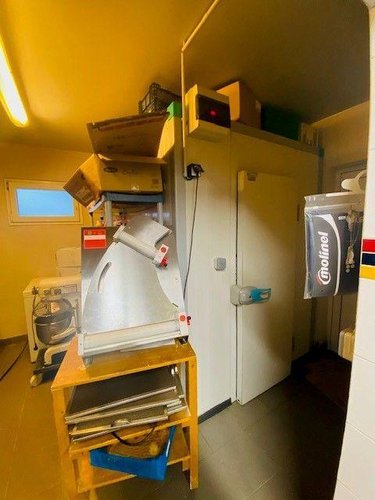 Fonds et murs commerciaux a vendre Saint-Quay-Perros 22700 Côtes-d'Armor 200 m2  167680 euros