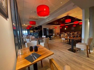 Fonds et murs commerciaux a vendre Saint-Quay-Perros 22700 Côtes-d'Armor 200 m2  167680 euros