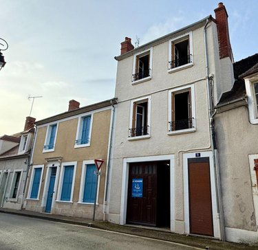 Maison a vendre Saint-Amand-Montrond 18200 Cher 65 m2 4 pièces 58300 euros