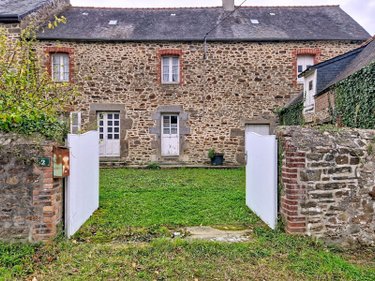 Maison a vendre Saint Père Marc en Poulet 35430 Ille-et-Vilaine 220 m2 8 pièces 198400 euros