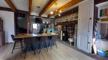 propriete a vendre Saint-Saturnin 15190 Cantal 126 m2  241500 euros