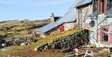 propriete a vendre Saint-Saturnin 15190 Cantal 126 m2  198900 euros