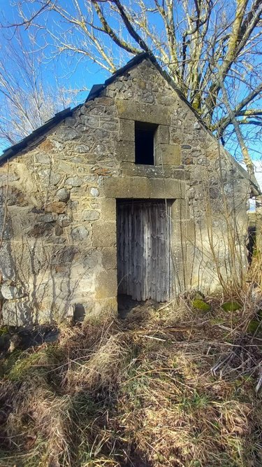 propriete a vendre Saint-Saturnin 15190 Cantal 126 m2  241500 euros