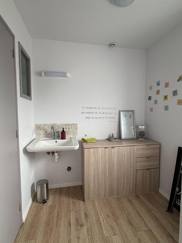 Location fonds et murs commerciaux Névez 29920 Finistère 44 m2  670 euros