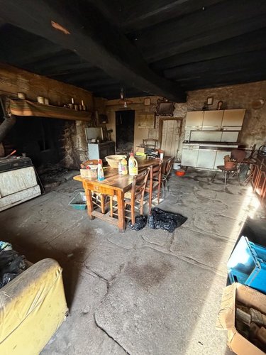 Maison a vendre Saint-Léger-la-Montagne 87340 Haute-Vienne 134 m2 6 pièces 53000 euros