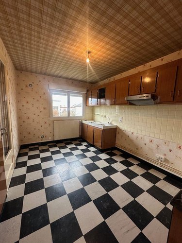 Location maison Ussel 19200 Corrèze 100 m2 4 pièces 670 euros