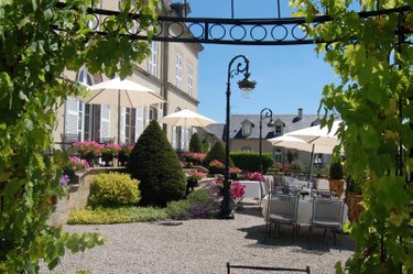 propriete a vendre Ygrande 03160 Allier 968 m2 25 pièces 2625000 euros