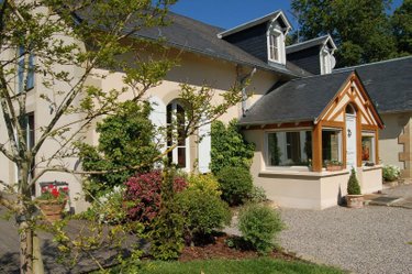 propriete a vendre Ygrande 03160 Allier 968 m2 25 pièces 2625000 euros