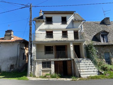 Maison a vendre Saint-Santin-Cantalès 15150 Cantal 87 m2 5 pièces 53000 euros