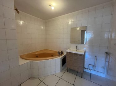 Appartement a vendre Montceau-les-Mines 71300 Saône-et-Loire 71 m2 3 pièces 110500 euros