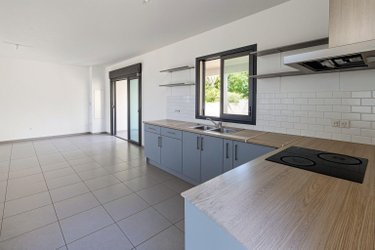 Maison a vendre Sainte-Clotilde 97490 Réunion 104 m2 4 pièces 399000 euros