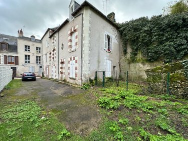 Immeuble a vendre Blois 41000 Loir-et-Cher 254 m2  366667 euros