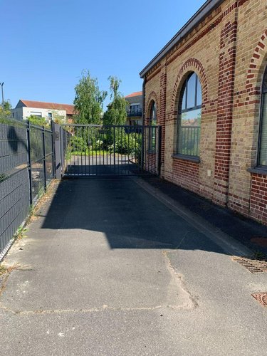 Immeuble a vendre Bailleul 59270 Nord 323 m2  621600 euros