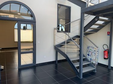 Immeuble a vendre Bailleul 59270 Nord 323 m2  621600 euros