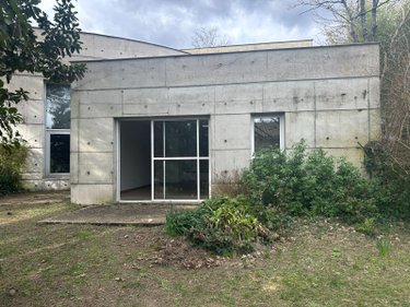 Location fonds et murs commerciaux Pessac 33600 Gironde  750 euros