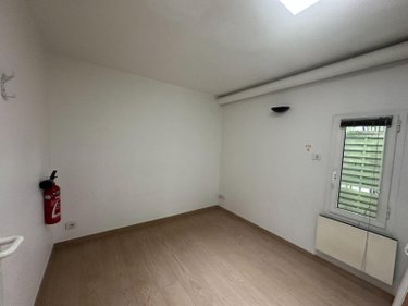 Location fonds et murs commerciaux Pessac 33600 Gironde  750 euros