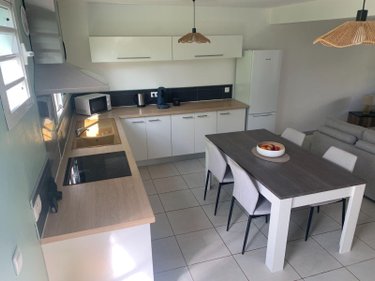 Location maison La-Riviere 97421 Réunion 89 m2 4 pièces 1021 euros