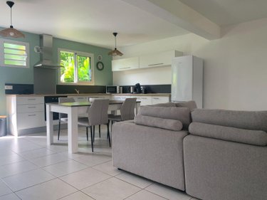 Location maison La-Riviere 97421 Réunion 89 m2 4 pièces 1021 euros