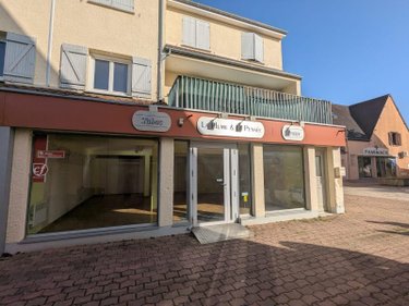Location fonds et murs commerciaux Nogent-le-Rotrou 28400 Eure-et-Loir 50 m2  652 euros