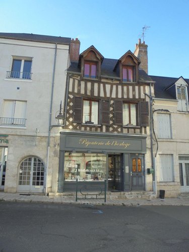 Fonds et murs commerciaux a vendre Beaugency 45190 Loiret 36 m2  100100 euros