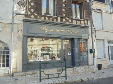 Fonds et murs commerciaux a vendre Beaugency 45190 Loiret 36 m2  100100 euros