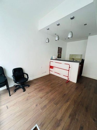 Fonds et murs commerciaux a vendre Chambéry 73000 Savoie 60 m2  20000 euros