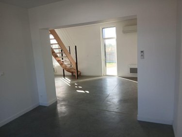 Location maison Flêtre 59270 Nord 84 m2 4 pièces 795 euros