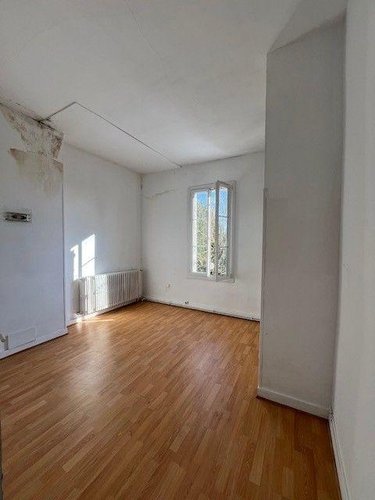 Fonds et murs commerciaux a vendre Eysines 33320 Gironde 450 m2  840000 euros