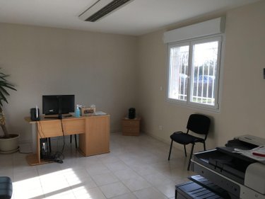 Location fonds et murs commerciaux Bignicourt-sur-Marne 51300 Marne  2100 euros