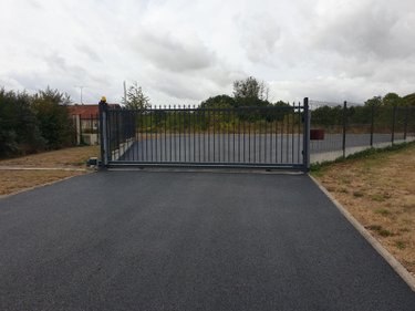 Location fonds et murs commerciaux Bignicourt-sur-Marne 51300 Marne  2100 euros