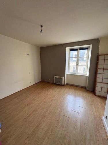 Location appartement Bayeux 14400 Calvados 44 m2 2 pièces 520 euros