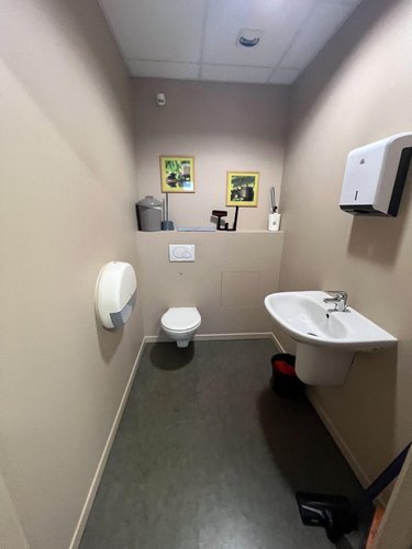 Location fonds et murs commerciaux Téteghem-Coudekerque-Village 59229 Nord 71 m2  860 euros