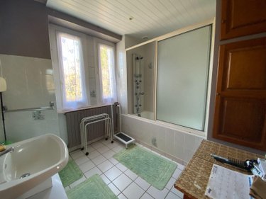 Maison a vendre Ladinhac 15120 Cantal 161 m2 8 pièces 201400 euros