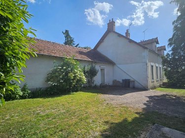 Maison a vendre La Celle 18200 Cher 229 m2 6 pièces 169720 euros