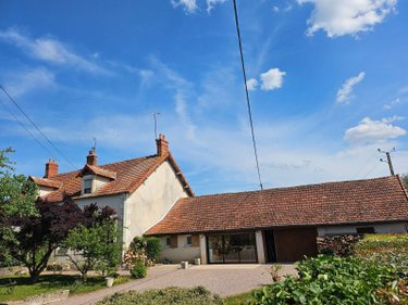 Maison a vendre La Celle 18200 Cher 229 m2 6 pièces 169720 euros