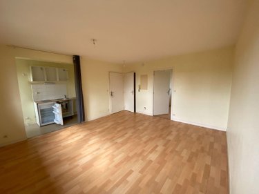 Location appartement Saint-Gilles 35590 Ille-et-Vilaine 37 m2 2 pièces 535 euros