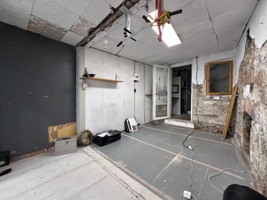 Fonds et murs commerciaux a vendre Quimper 29000 Finistère 25 m2  32400 euros