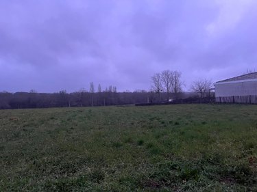 Terrain a batir a vendre Saint-Martin-du-Bois 33910 Gironde 1402 m2  70200 euros