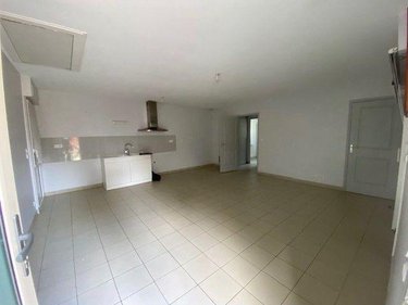 Location appartement Saint-Thual 35190 Ille-et-Vilaine 51 m2 2 pièces 455 euros