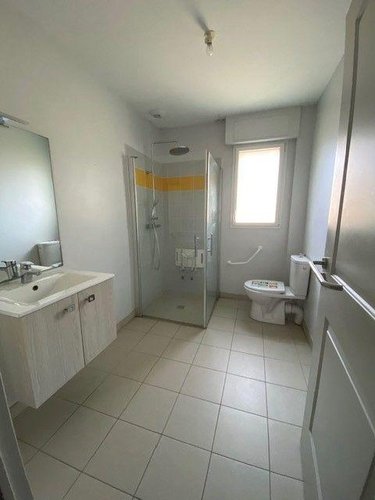 Location appartement Saint-Thual 35190 Ille-et-Vilaine 51 m2 2 pièces 455 euros