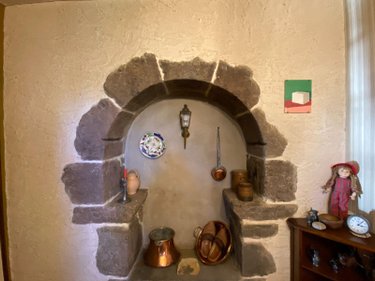 Maison a vendre Arpajon-sur-Cère 15130 Cantal 212 m2 8 pièces 339000 euros