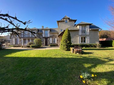 Maison a vendre Arpajon-sur-Cère 15130 Cantal 212 m2 8 pièces 318000 euros