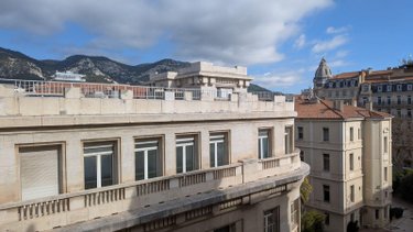 Location appartement Toulon 83000 Var 37 m2 1 pièce 592 euros