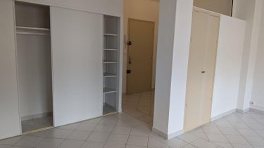 Location appartement Toulon 83000 Var 37 m2 1 pièce 592 euros
