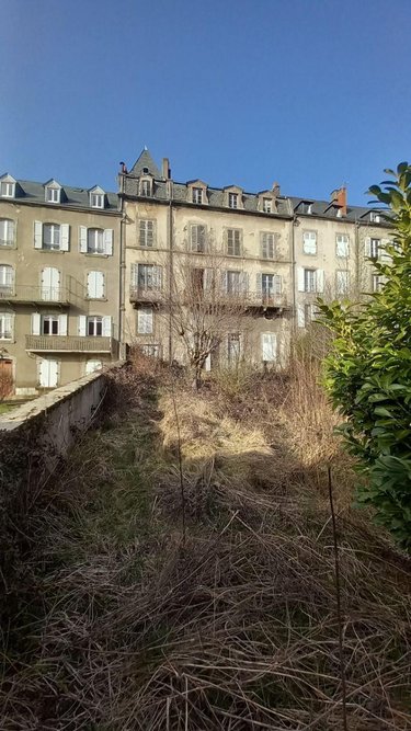 Immeuble a vendre Murat 15300 Cantal  106000 euros