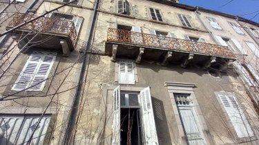 Immeuble a vendre Murat 15300 Cantal  106000 euros