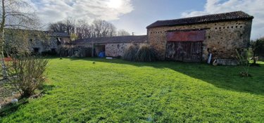propriete a vendre Sainte-Gemme 79330 Deux-Sèvres 286 m2 8 pièces 299000 euros