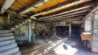 Maison a vendre Dienne 15300 Cantal 150 m2  53000 euros