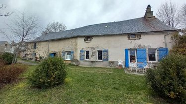 Maison a vendre Vèze 15160 Cantal 188 m2  195000 euros
