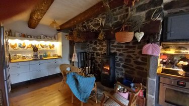 Maison a vendre Vèze 15160 Cantal 188 m2  195000 euros